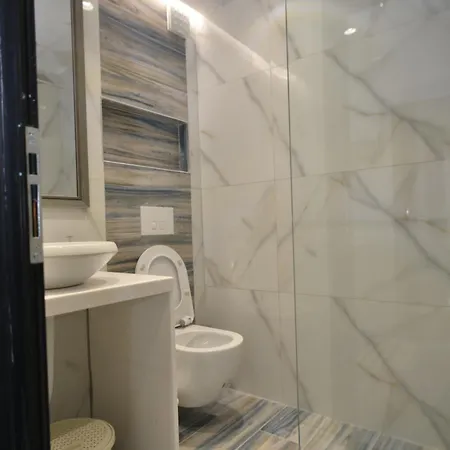 Premium Apartment *